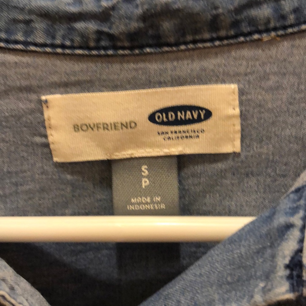 button up - Picture 2 of 2